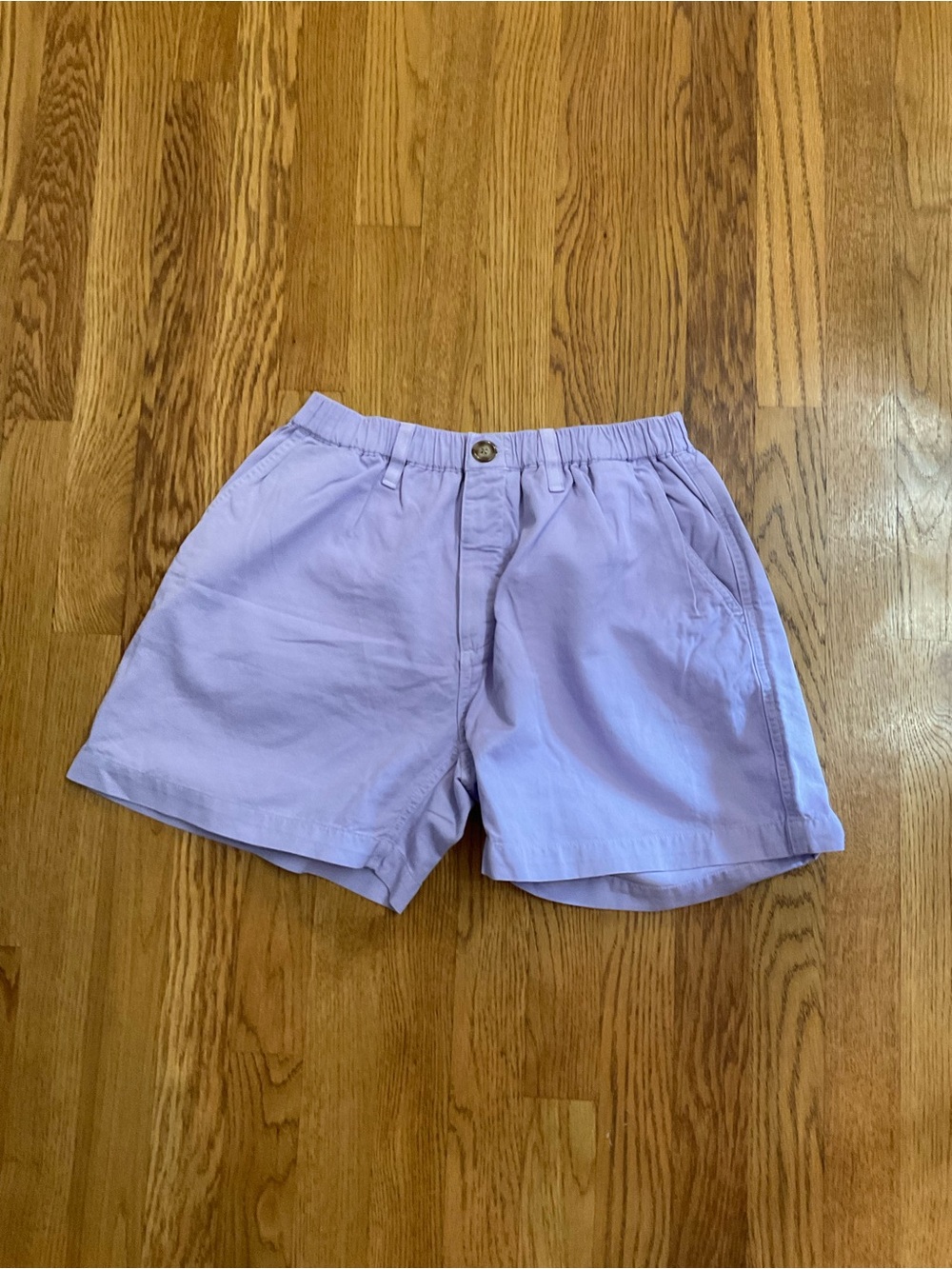 chubbies -Men's Lavender Boomshakalaka Shorts. Size M